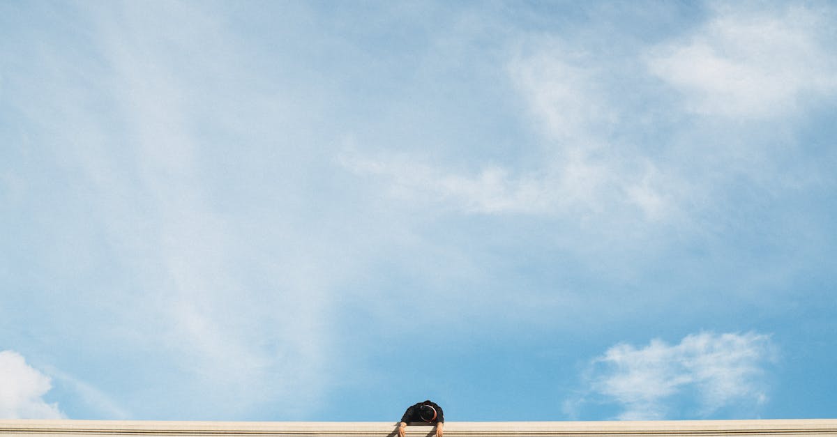 découvrez l'importance de la stabilité dans divers domaines, qu'il s'agisse de l'économie, de la psychologie ou des relations humaines. apprenez comment la stabilité peut favoriser la croissance, la sécurité et un environnement propice au développement personnel et professionnel.