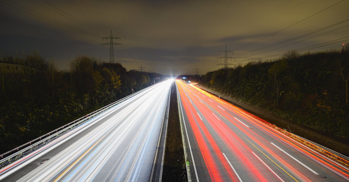 découvrez le monde fascinant des timelapses, une technique cinématographique qui capture le passage du temps en accéléré. plongez dans des paysages époustouflants, des projets de construction et des phénomènes naturels, tous révélés sous un nouveau jour grâce à cette méthode captivante. apprenez comment créer vos propres timelapses et explorez les meilleures pratiques pour immortaliser chaque moment.