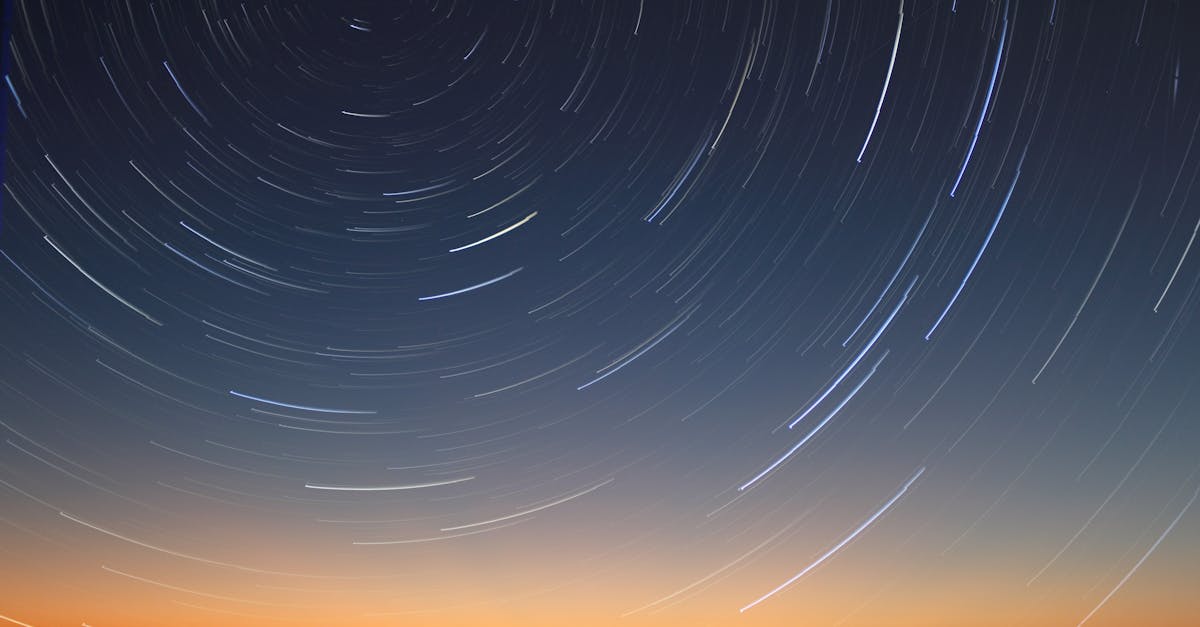 découvrez l'art du timelapse, une technique captivante qui condense le temps pour révéler des mouvements et des transformations autrement invisibles. plongez dans un voyage visuel fascinant qui éveille les sens et offre une nouvelle perspective sur le monde qui nous entoure.