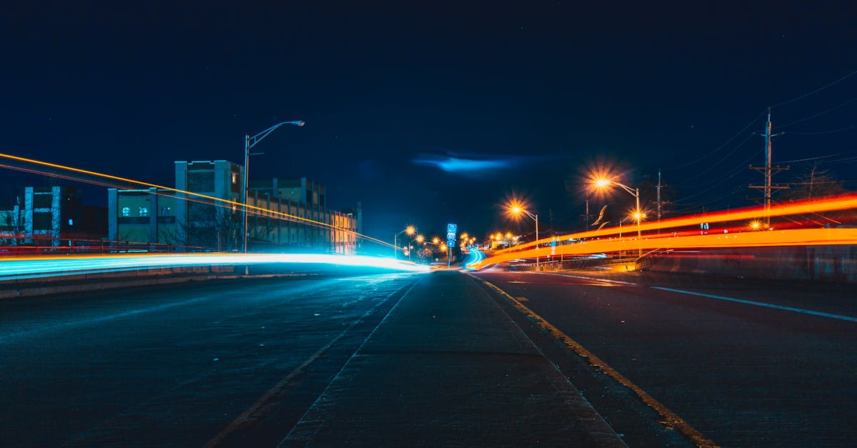 découvrez l'univers fascinant du timelapse, une technique cinématographique qui capture des moments éphémères et les transforme en une narration visuelle captivante. apprenez comment créer vos propres vidéos timelapse, explorez des exemples inspirants et laissez-vous séduire par la magie de la vitesse dans le temps.