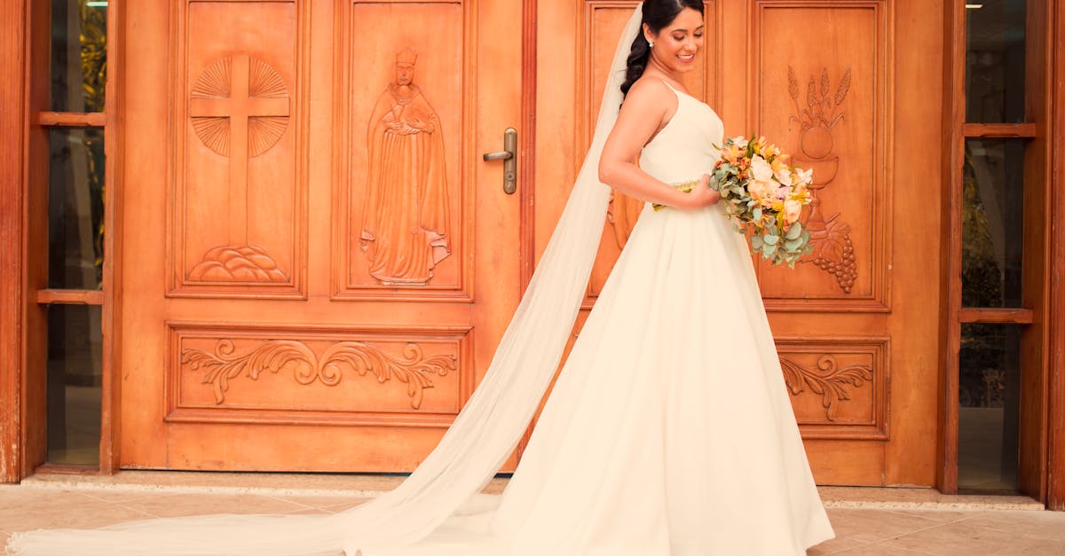 découvrez l'art de la photographie de mariage avec des images captivantes qui racontent votre histoire d'amour. immortalisez chaque moment précieux de votre grand jour avec un photographe professionnel qui saura capturer l'émotion, la beauté et l'authenticité de votre célébration.